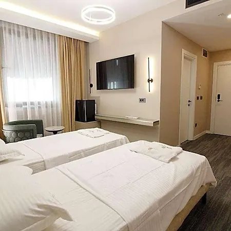 Onkacity Hotel 3*